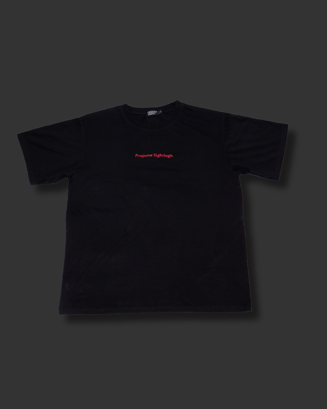 staple embroidery tee - red/black