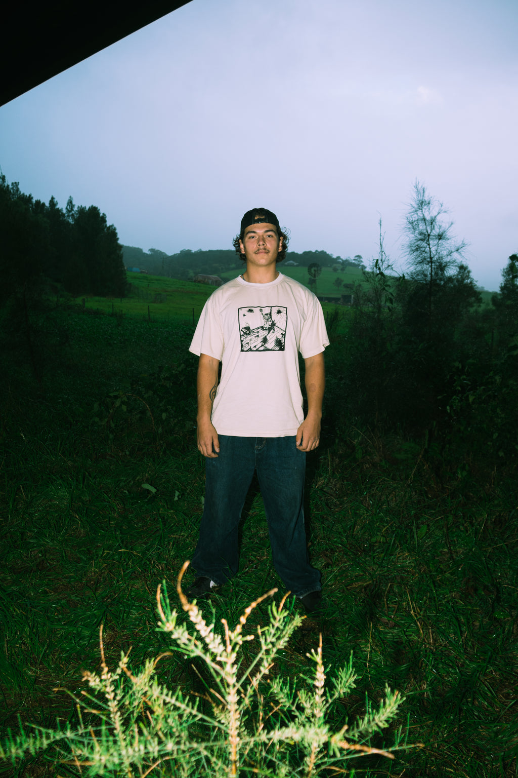 oz tee - bone